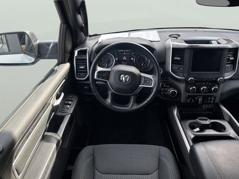 Used 2022 RAM 1500 Big Horn AWD/4WD image 14