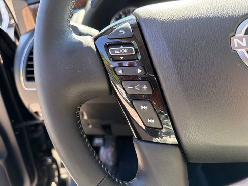 Used 2024 Nissan Armada SL w/ Captain's Chairs Package image 23