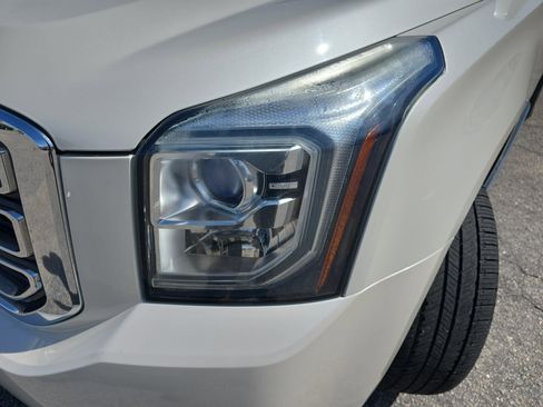 Used 2015 GMC Yukon XL SLT w/ Open Road Package image 34