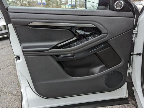 Used 2021 Land Rover Range Rover Evoque S image 11