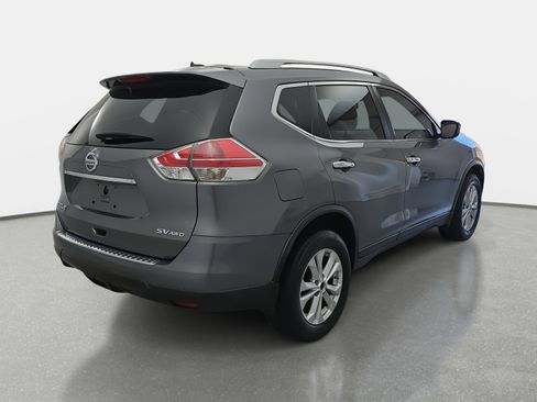 Used 2016 Nissan Rogue SV image 5
