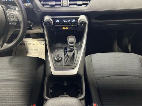 Used 2025 Toyota RAV4 LE AWD/4WD image 38