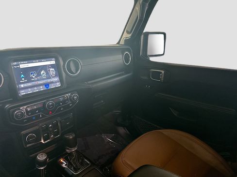 Used 2023 Jeep Wrangler Unlimited Sahara w/ Cold Weather Group AWD/4WD image 22