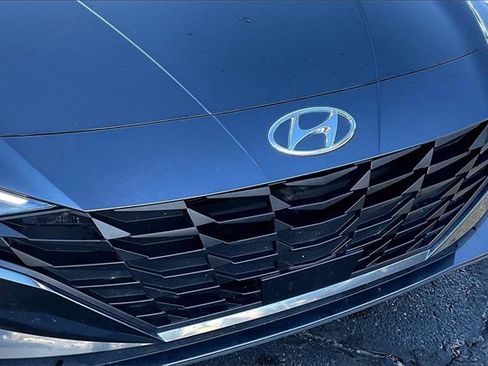 Used 2021 Hyundai Elantra SEL w/ Convenience Package image 28