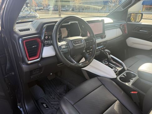 Used 2024 GMC Canyon AT4X w/ AT4X AEV Edition image 19