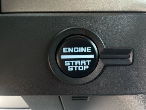 Used 2025 Ford Bronco Outer Banks image 14