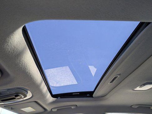 New 2026 Hyundai Elantra Limited image 18