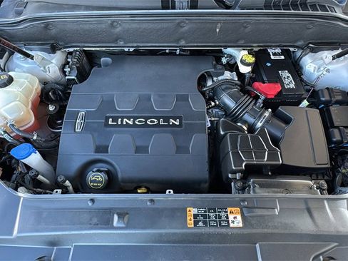 Used 2017 Lincoln MKX Reserve w/ Lincoln MKX Climate Package image 25