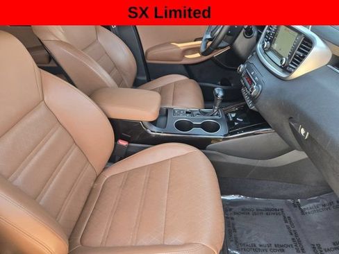 Used 2019 Kia Sorento SX FWD image 13