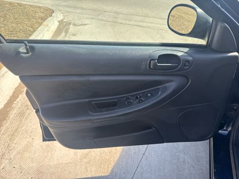 Used 2006 Dodge Stratus SXT image 32