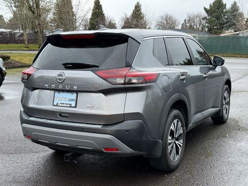 Used 2022 Nissan Rogue SV image 8