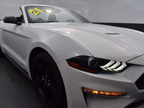 Used 2021 Ford Mustang Convertible w/ Equipment Group 101A RWD image 26