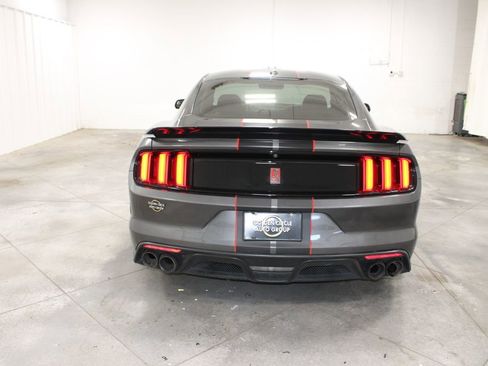 Used 2016 Ford Mustang Shelby GT350 w/ Technology Package RWD image 8