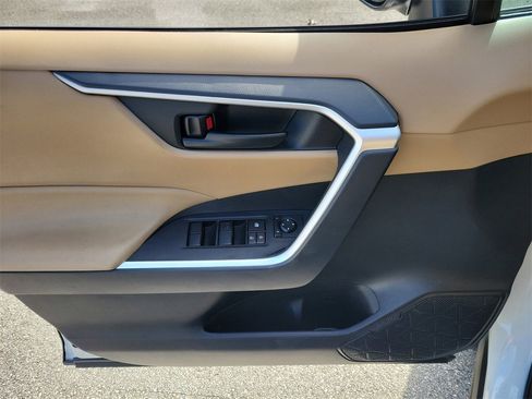 Used 2025 Toyota RAV4 LE image 13