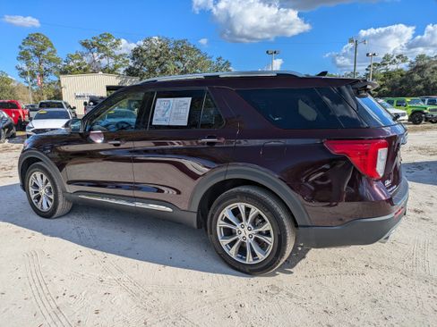 Used 2023 Ford Explorer Limited w/ Limited Technology Package AWD/4WD image 5