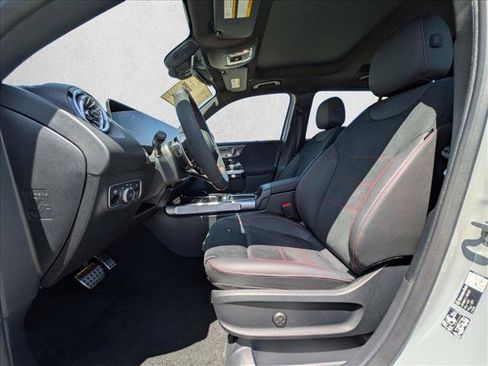 New 2026 Mercedes-Benz GLB 35 AMG 4MATIC image 4