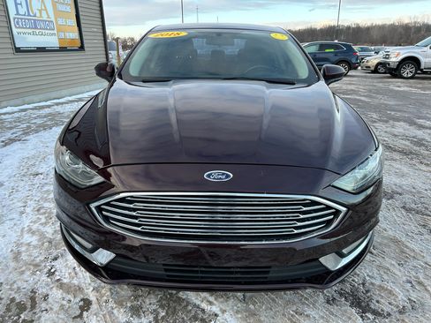 Used 2018 Ford Fusion SE w/ Equipment Group 201A image 2