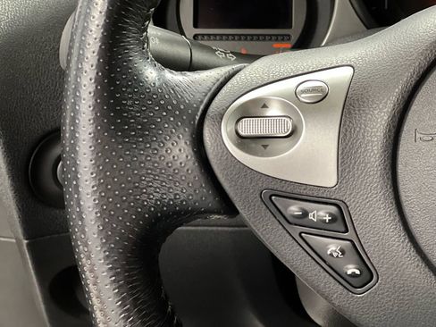 Used 2017 Nissan 370Z Touring image 21