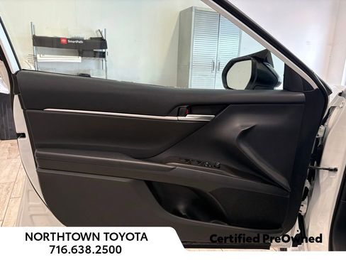Used 2023 Toyota Camry SE image 22
