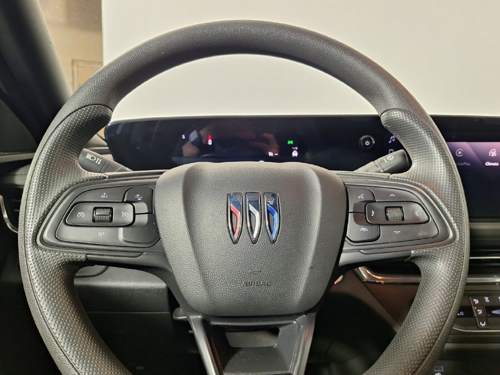 Used 2026 Buick Envista Preferred FWD image 15
