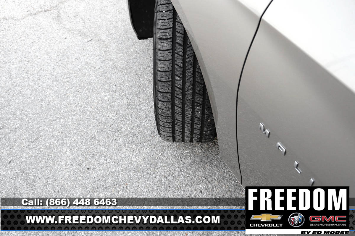 Used 2025 Chevrolet Malibu LT FWD image 42