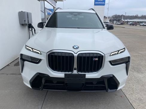 Used 2023 BMW X7 M60i w/ Executive Package image 7