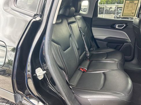 Certified 2022 Jeep Compass Limited image 28