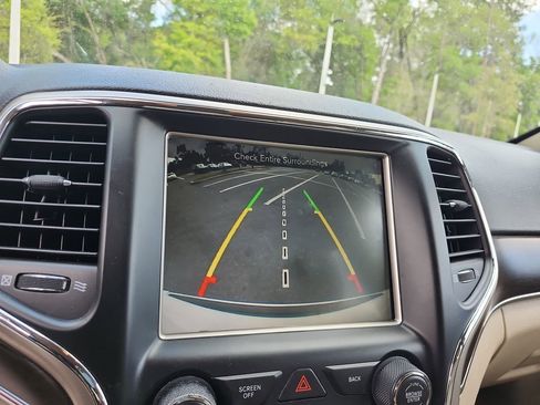 Used 2014 Jeep Grand Cherokee Limited image 28