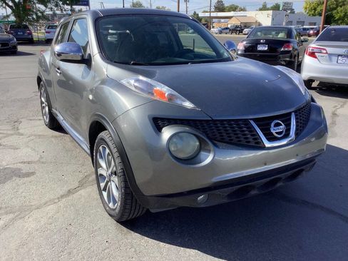 Used 2012 Nissan Juke SL w/ Sport Pkg image 3