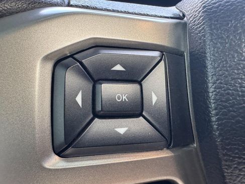 Used 2020 Ford F150 Lariat w/ Equipment Group 502A Luxury AWD/4WD image 18
