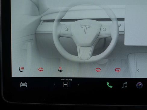 Used 2024 Tesla Model Y Long Range image 21