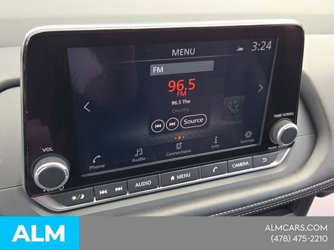 Used 2025 Nissan Rogue SV FWD image 20