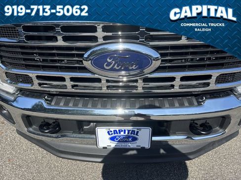 New 2025 Ford F550 4x4 Crew Cab image 10