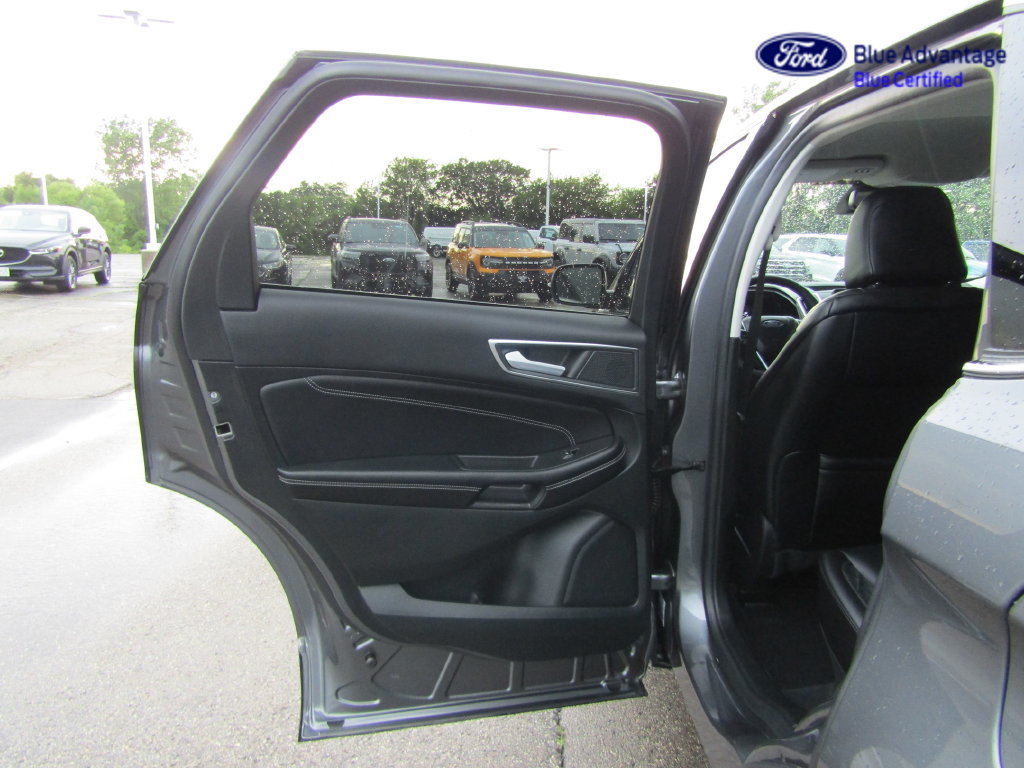 Certified 2024 Ford Edge Titanium AWD/4WD image 44