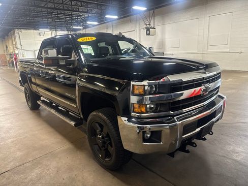 Used 2018 Chevrolet Silverado 2500 LTZ w/ Vortec Plus Package AWD/4WD image 4
