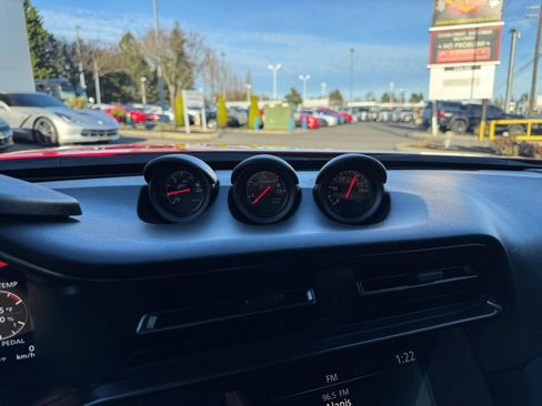 Used 2025 Nissan Z Sport w/ Floor Mat Package image 16