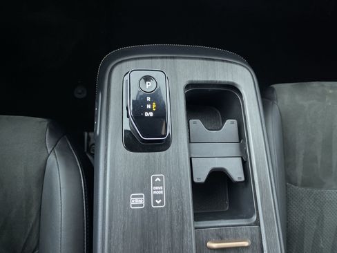 Certified 2024 Nissan Ariya AWD image 22