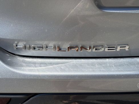 Used 2021 Toyota Highlander Limited AWD/4WD image 32