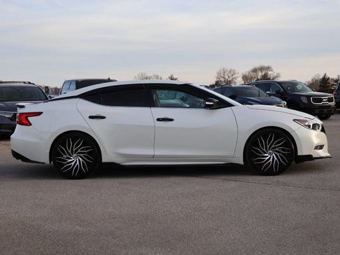Used 2018 Nissan Maxima Platinum image 7