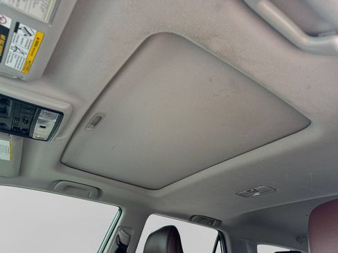 Used 2018 Toyota 4Runner Limited AWD/4WD image 19