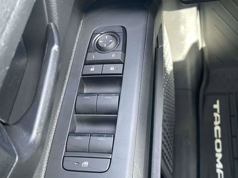 Used 2024 Toyota Tacoma SR5 image 11