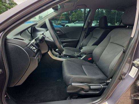 Used 2016 Honda Accord LX image 14