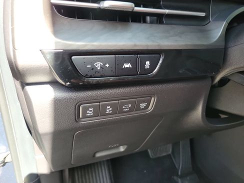 Certified 2023 Kia Carnival SX FWD image 20