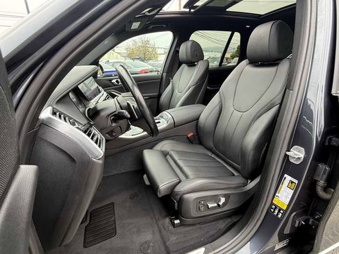 Used 2019 BMW X5 xDrive40i w/ Premium Package 2 image 4