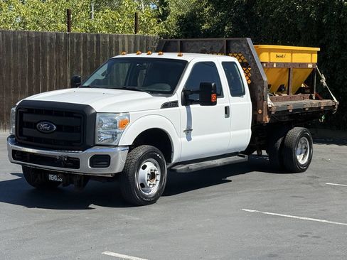 Used 2015 Ford F350 XL w/ Power Equipment Group AWD/4WD image 3