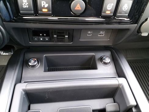 Certified 2024 Nissan Titan PRO-4X w/ Pro-4x Convenience Package AWD/4WD image 17