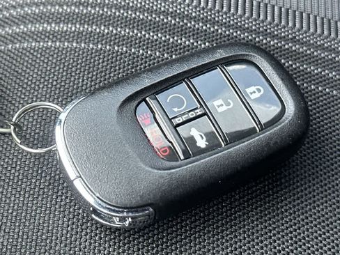 Used 2023 Honda Civic Sport image 28