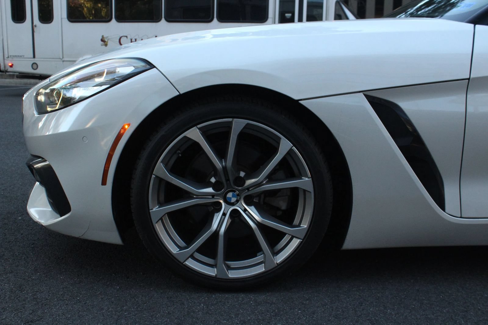 Used 2019 BMW Z4 sDrive30i w/ Premium Package RWD image 14
