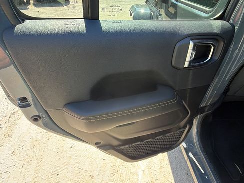 Used 2025 Jeep Wrangler Sahara w/ Safety Group image 21