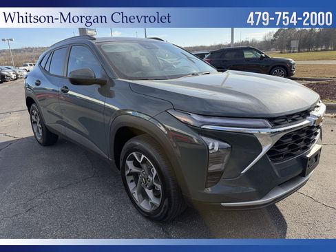 New 2026 Chevrolet Trax LT w/ Driver Confidence Package image 3